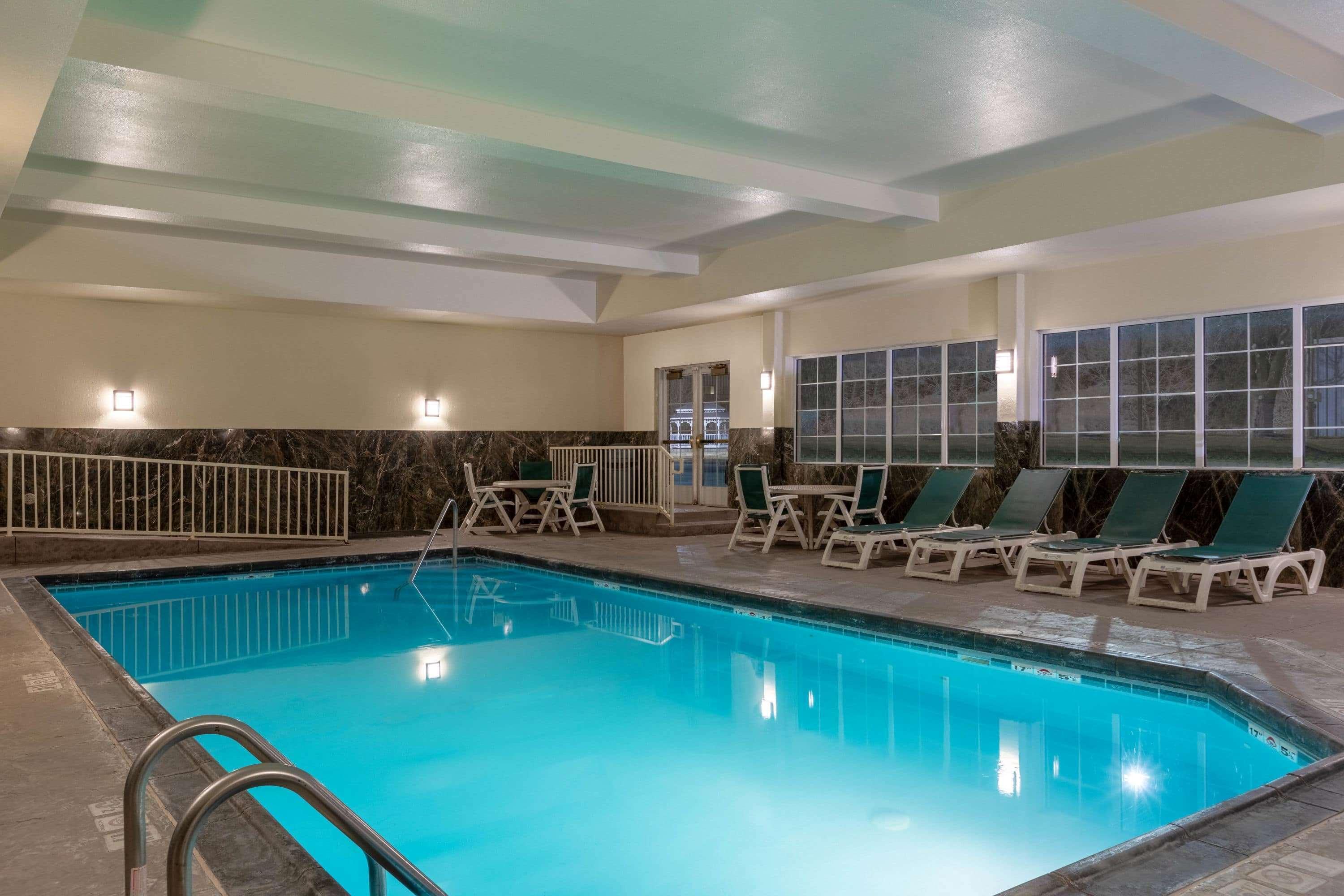 La Quinta By Wyndham Dodge City Exterior photo